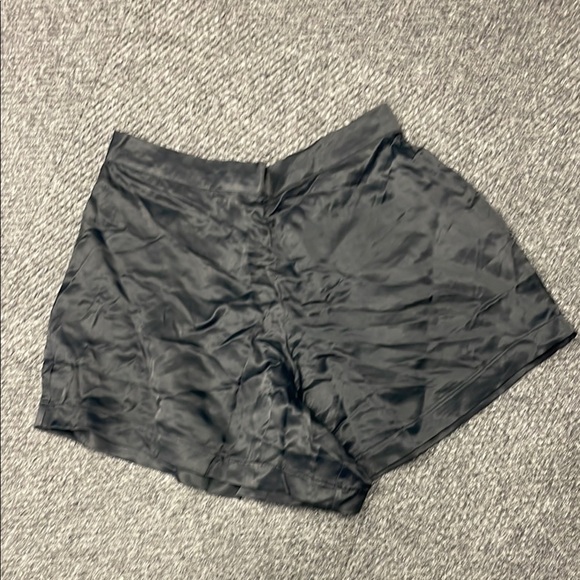 Athleta Calm Cool Sleep Shorts Womens Size Small Black Shorts Pajamas PJs NWOT - Picture 1 of 3